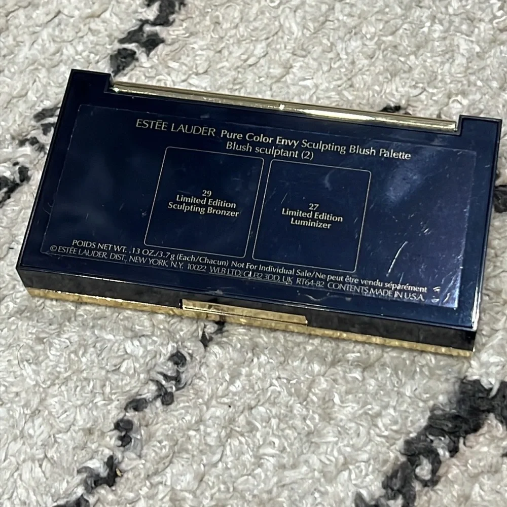 Estée Lauder blush palette